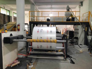 聚乙烯氣泡膜機(jī) 新型全自動(dòng)高速?gòu)?fù)合多層氣泡膜機(jī)組 緩沖PE氣泡膜01