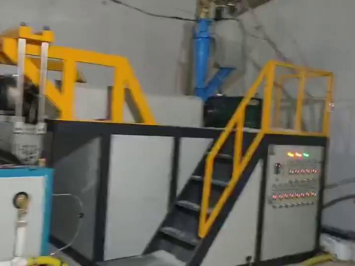 溫州纏繞膜機專業制造商利盛機械